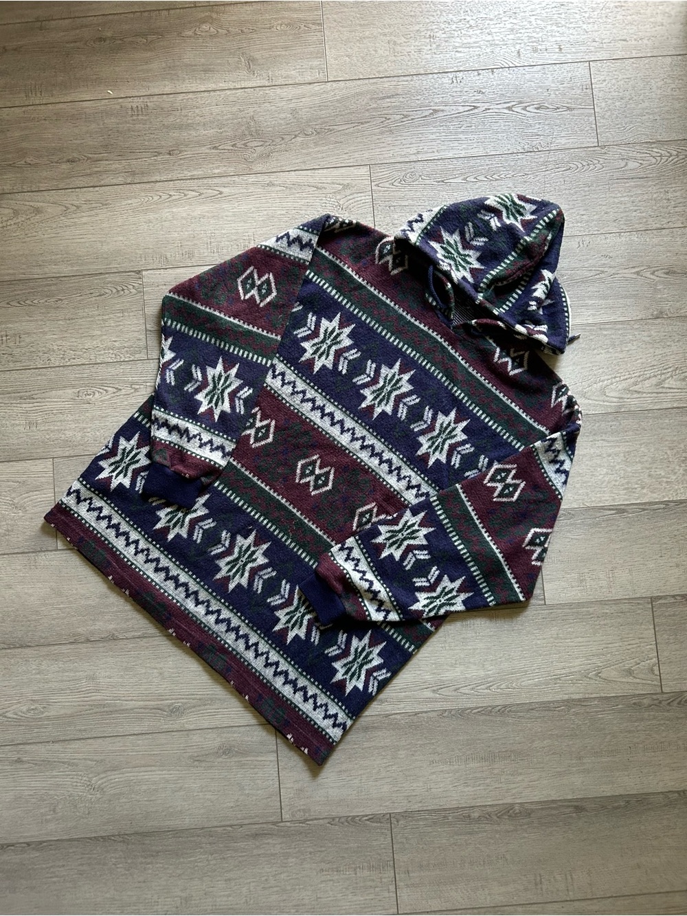 Men’s Hooded Crewneck Sweater - Navy & Burgundy Star Pattern